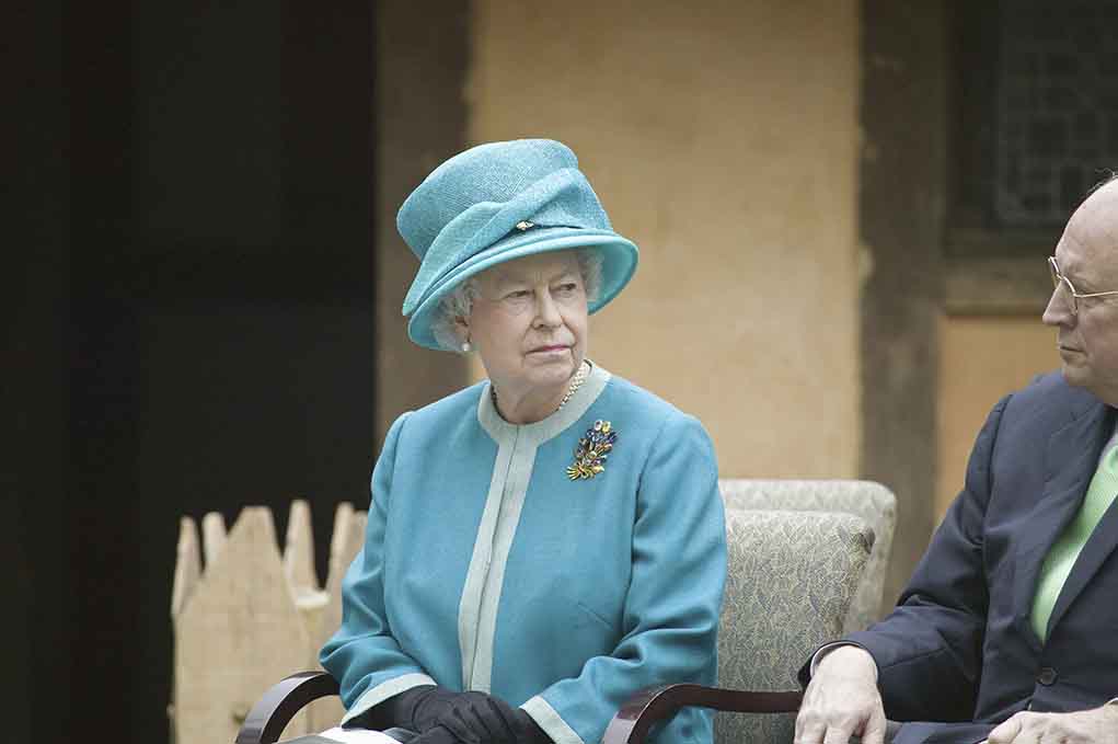 Queen Elizabeth Forced to Reconsider Celebrations Amid Family Scandals