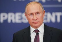 Intelligence Chief Predicts Putin May Be Out of Power by 2023