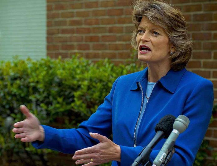 Lisa Murkowski's Senate Seat May Be at Risk