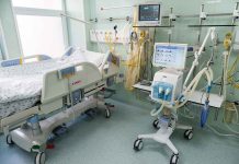 Famous Singer Hospitalized After Collapsing