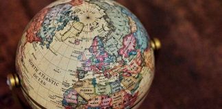 Globe showing the Atlantic Ocean