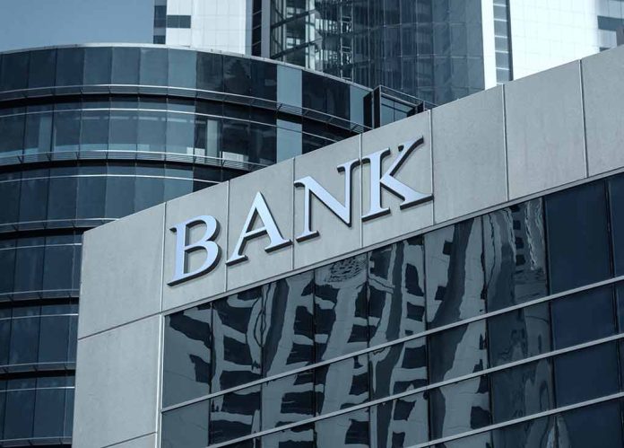 574713295 featured image Modern bank building with reflective glass exterior