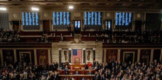 Bipartisan Blitz Targets Russia’s War Cash U.S. House chamber filled with lawmakers before a session